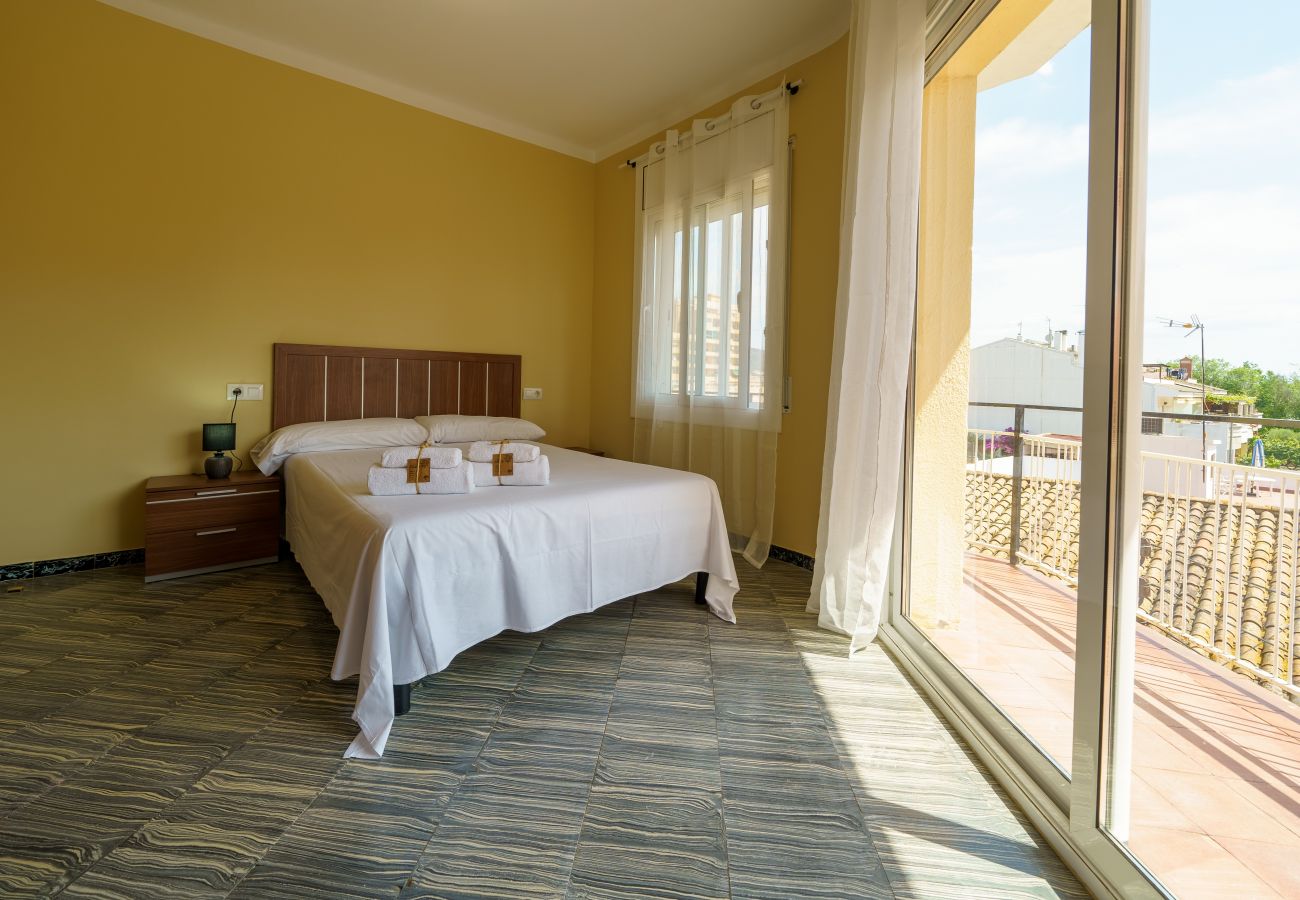 Apartamento en Pineda de Mar - HomeHolidaysRentals Pineda II - Costa Barcelona