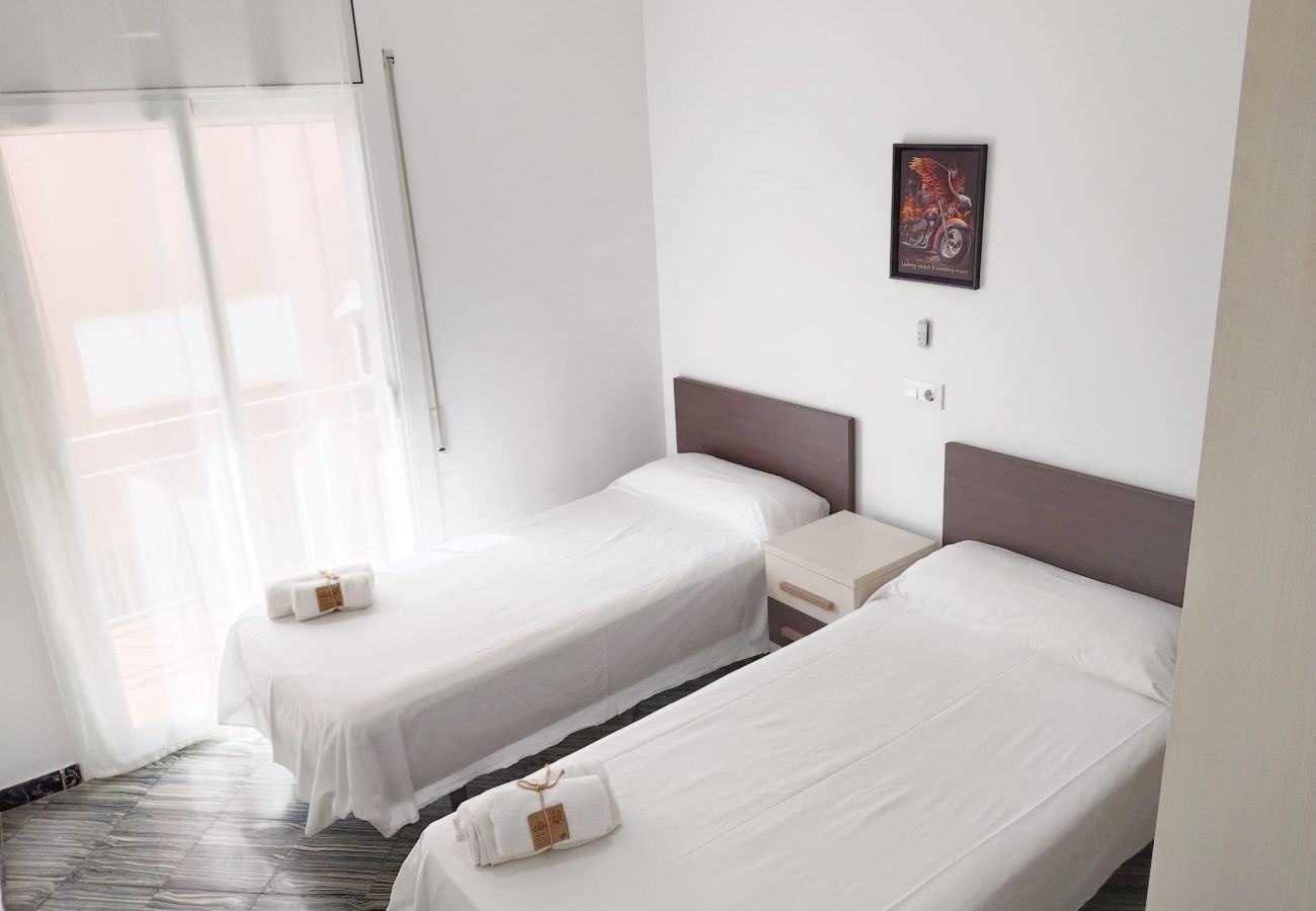 Apartamento en Pineda de Mar - HomeHolidaysRentals Pineda II - Costa Barcelona