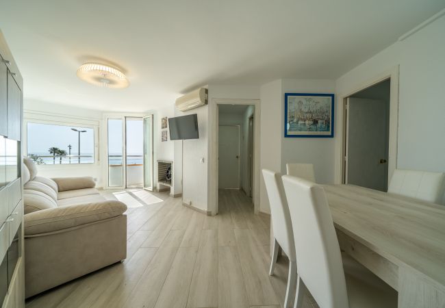 Apartamento en Pineda de Mar - HomeHolidaysRentals Taurus - Costa Barcelona
