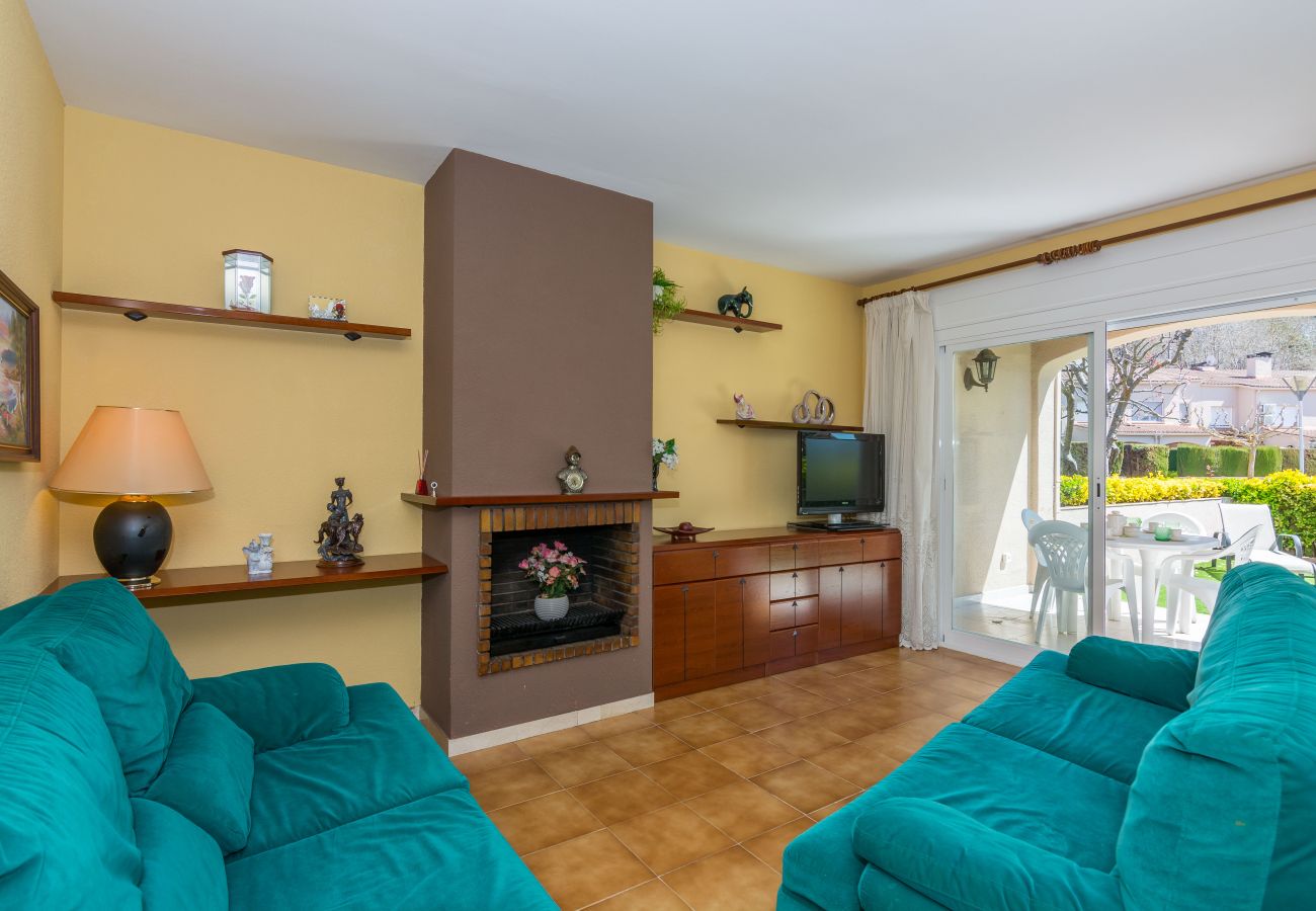 Casa adosada en Santa Susana - HomeHolidaysRentals Moonlight - Costa Barcelona