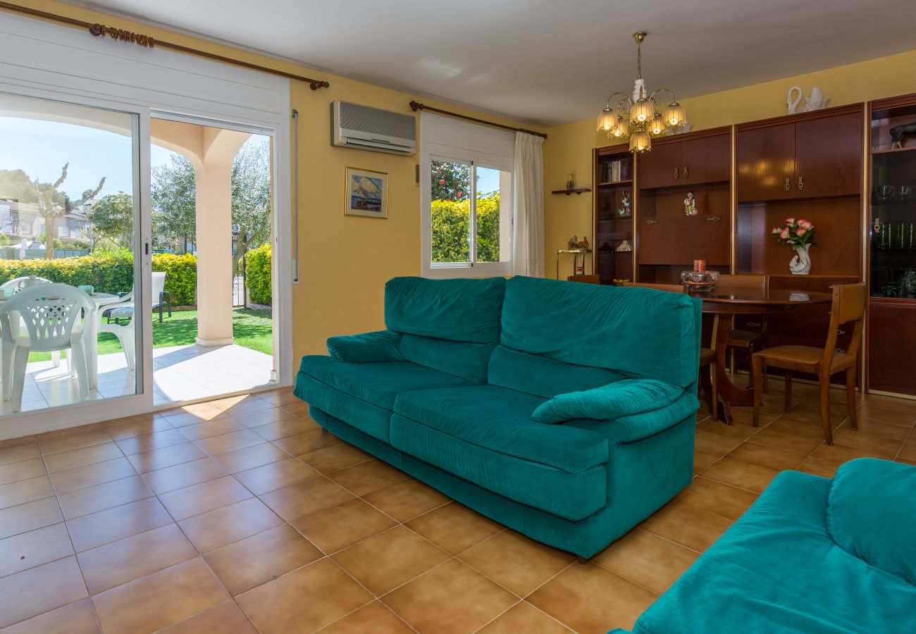 Casa adosada en Santa Susana - HomeHolidaysRentals Moonlight - Costa Barcelona