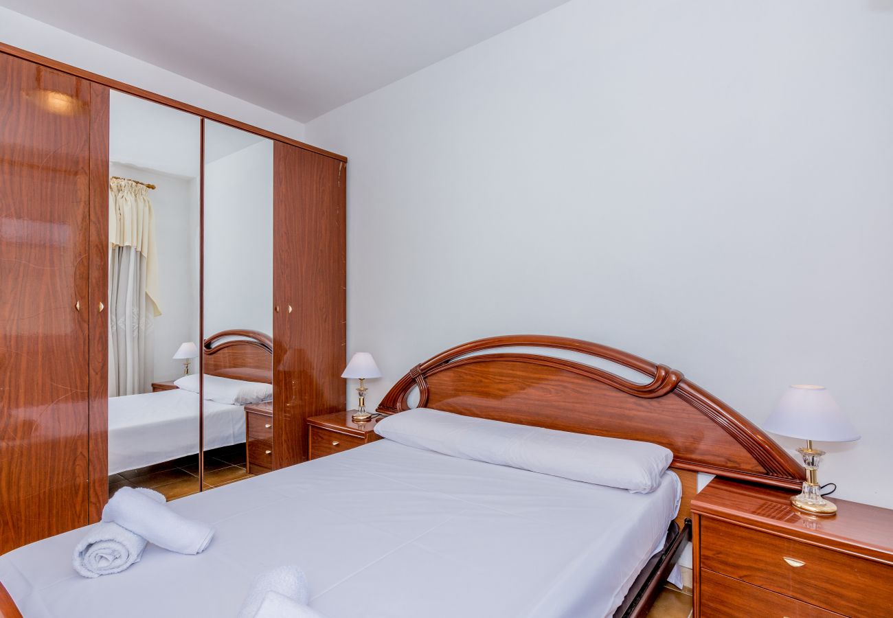Casa adosada en Santa Susana - HomeHolidaysRentals Moonlight - Costa Barcelona