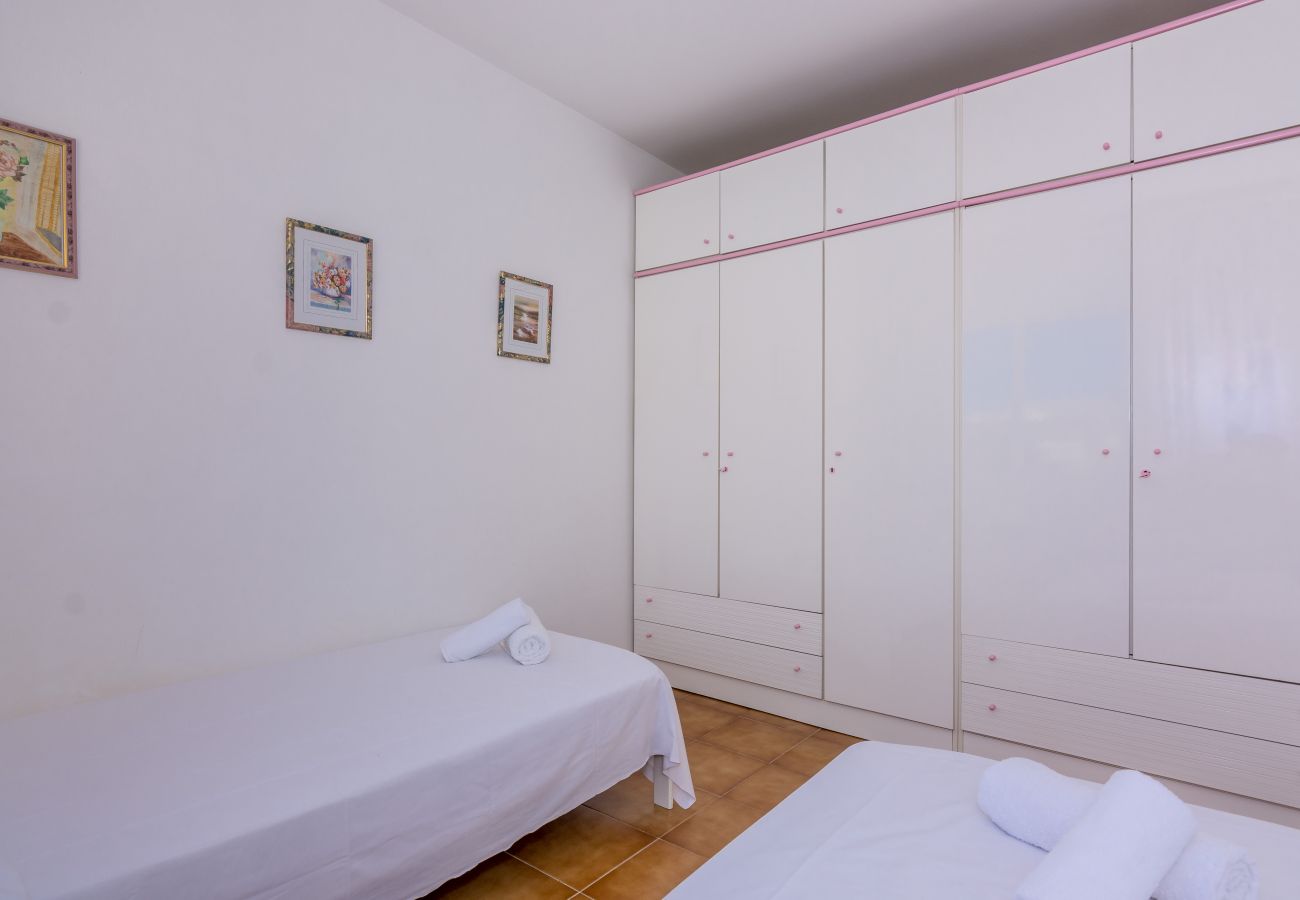 Casa adosada en Santa Susana - HomeHolidaysRentals Moonlight - Costa Barcelona