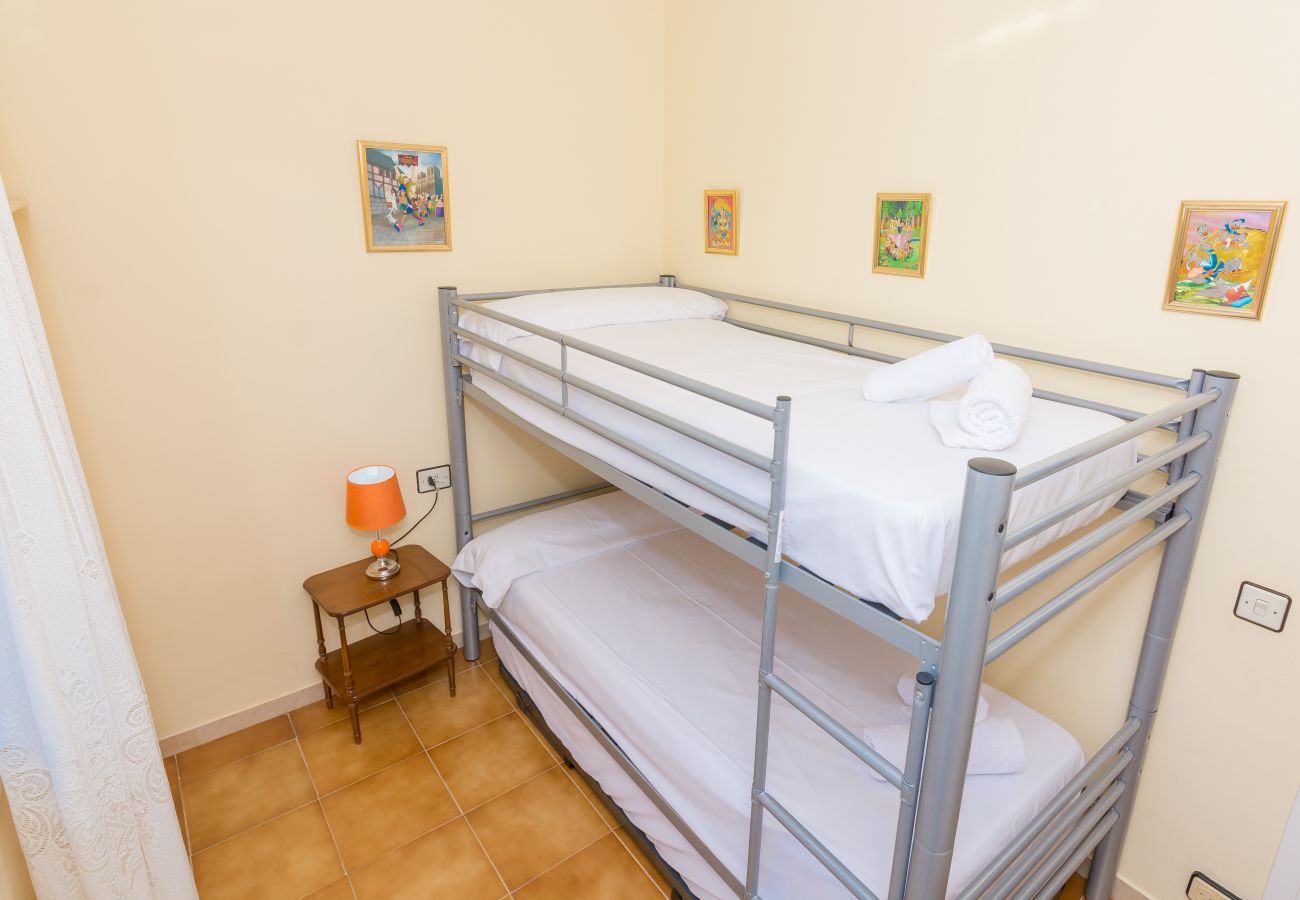 Casa adosada en Santa Susana - HomeHolidaysRentals Moonlight - Costa Barcelona