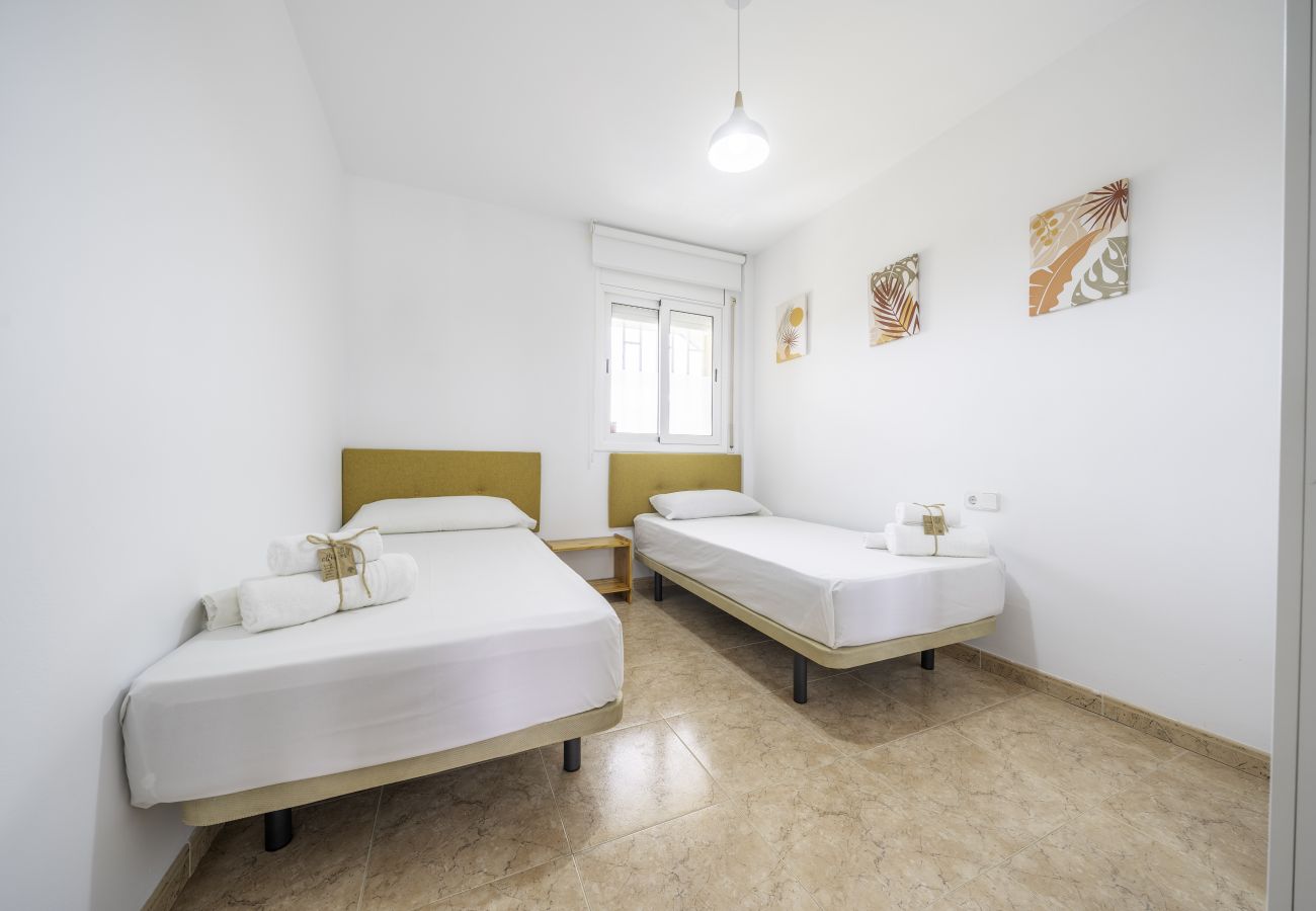 Apartamento en Santa Susana - HomeHolidaysRentals Santa Susanna VIII