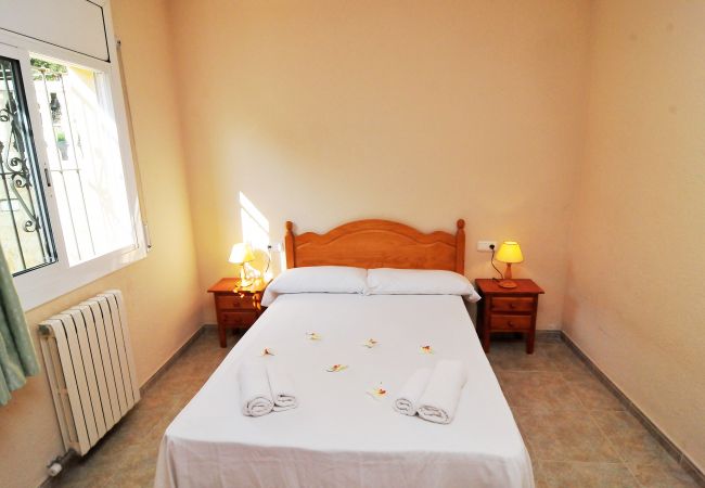 Villa en Santa Susana - HomeHolidaysRentals Madison House-Costa Barcelo