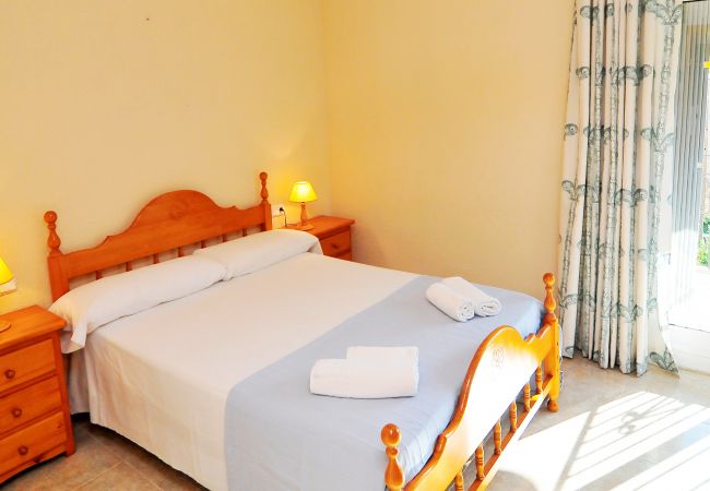 Villa en Santa Susana - HomeHolidaysRentals Madison House-Costa Barcelo