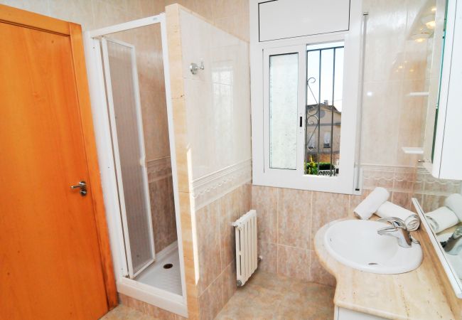 Villa en Santa Susana - HomeHolidaysRentals Madison House-Costa Barcelo