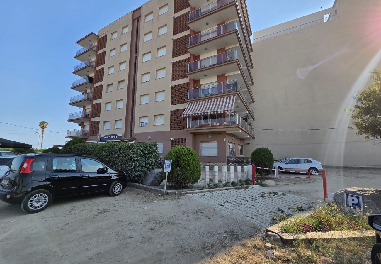 Apartamento en Pineda de Mar - HomeHolidaysRentals Maritim V - Costa Barcelona