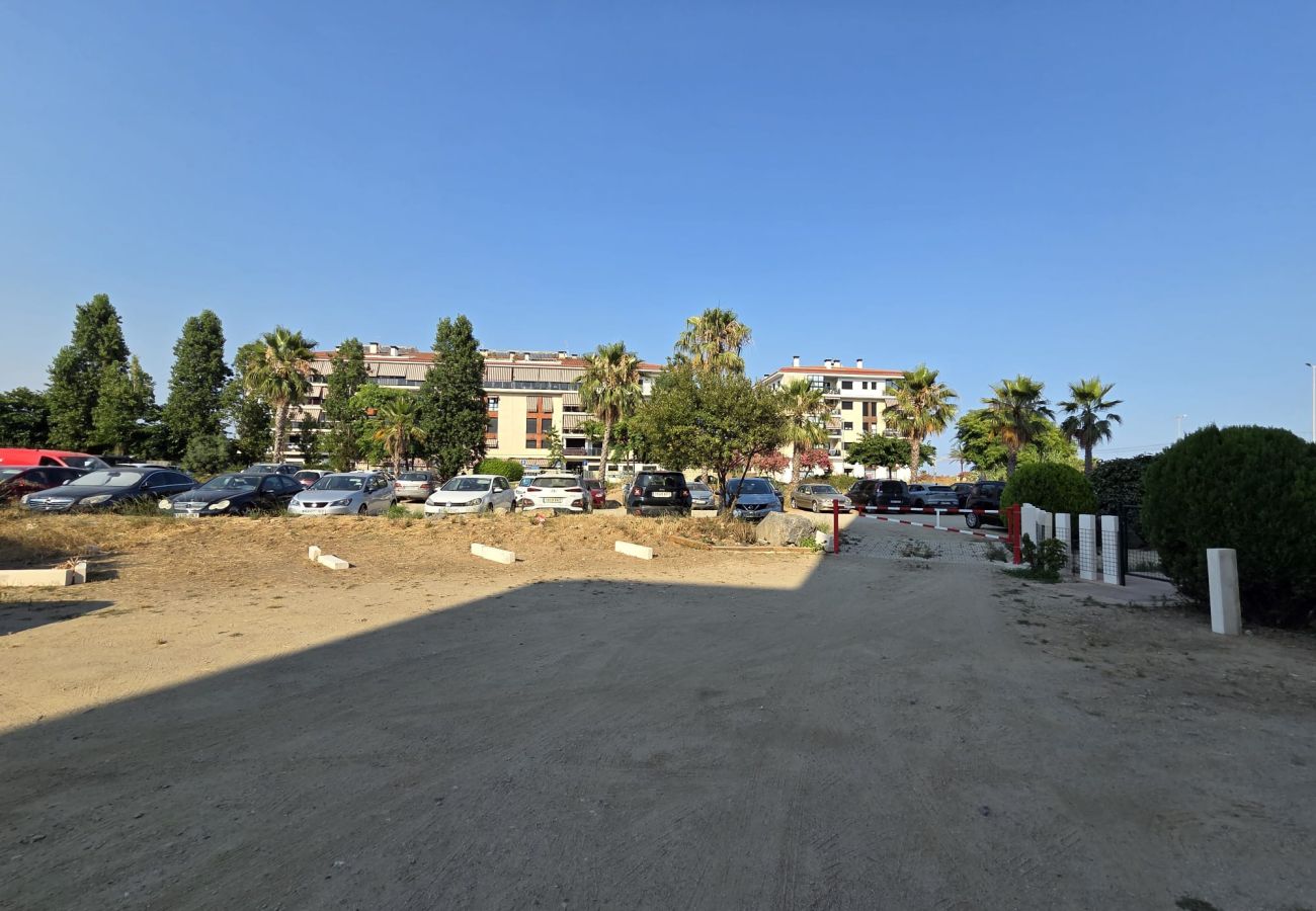 Apartamento en Pineda de Mar - HomeHolidaysRentals Maritim V - Costa Barcelona