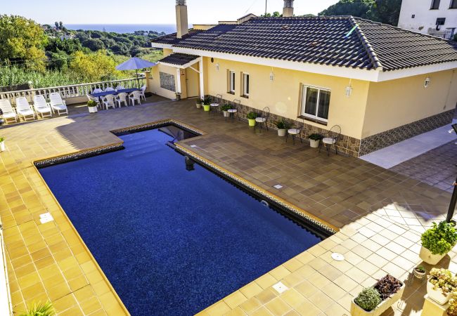 Villa en Sant Cebrià de Vallalta - HomeHolidaysRentals Aube - Costa Barcelona