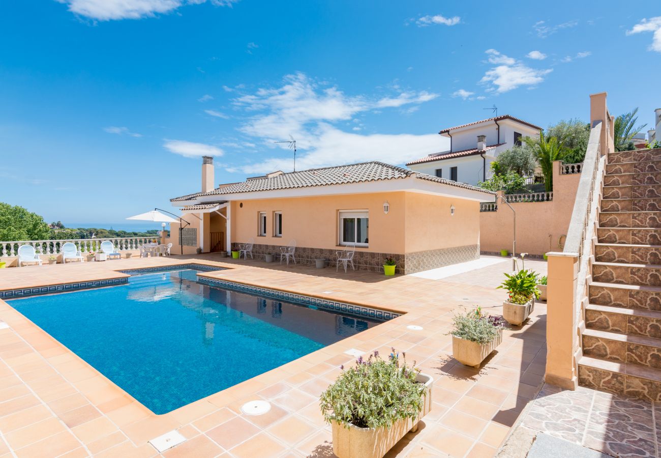 Villa en Sant Cebrià de Vallalta - HomeHolidaysRentals Aube - Costa Barcelona