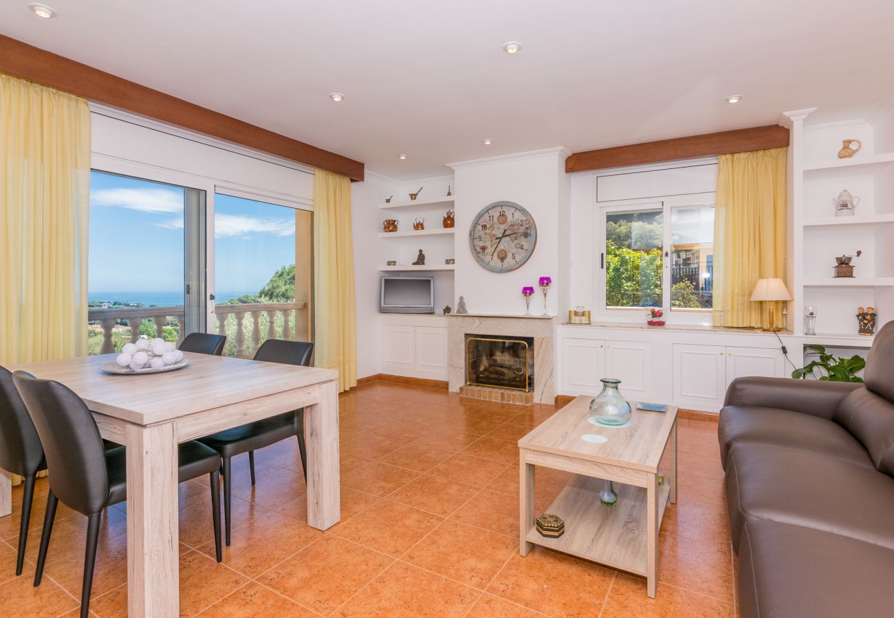 Villa en Sant Cebrià de Vallalta - HomeHolidaysRentals Aube - Costa Barcelona