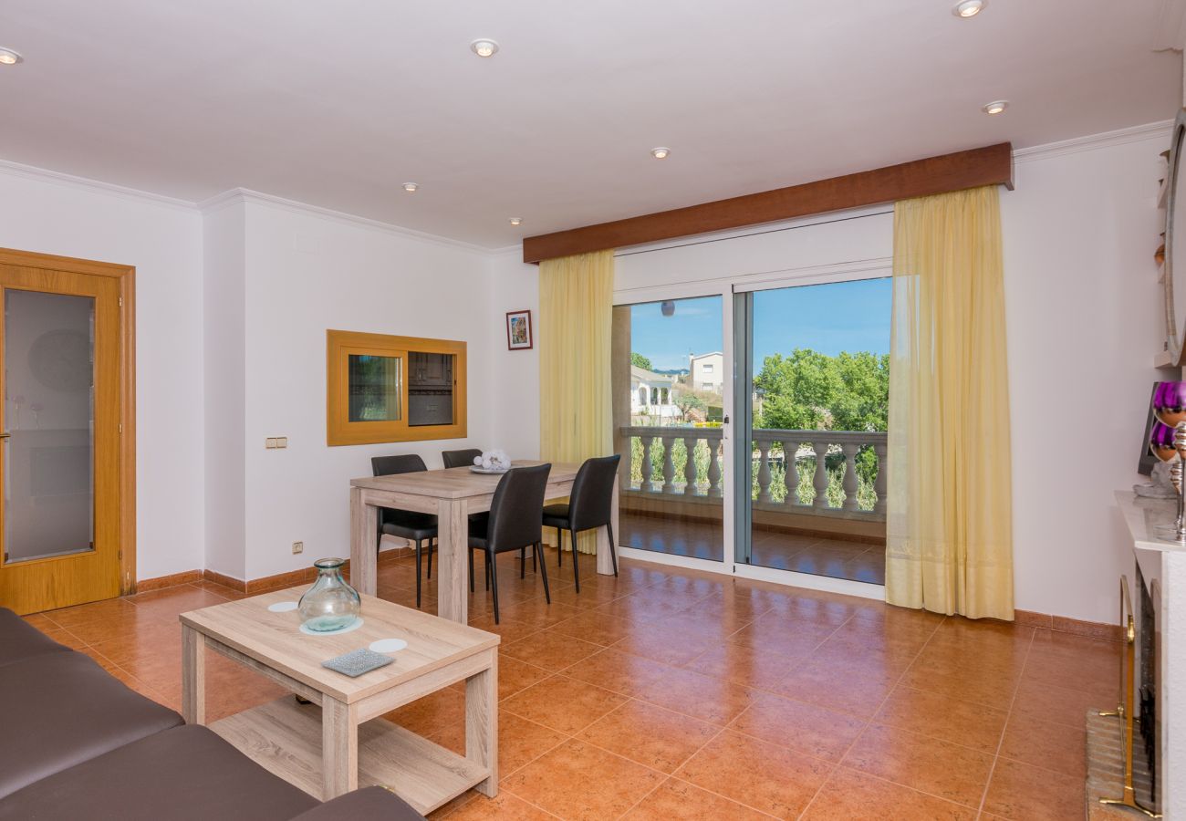 Villa en Sant Cebrià de Vallalta - HomeHolidaysRentals Aube - Costa Barcelona
