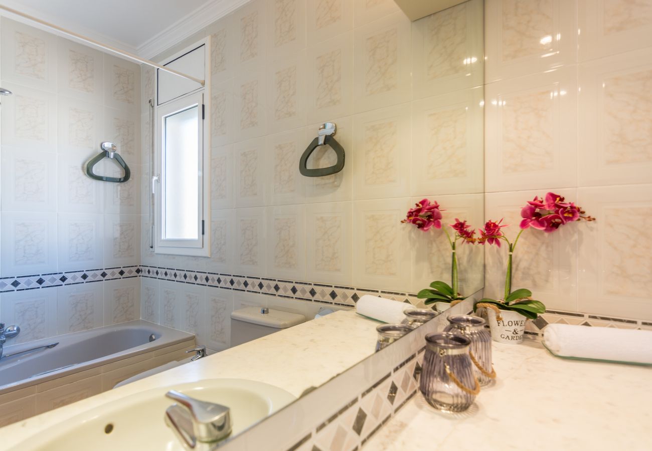 Villa en Sant Cebrià de Vallalta - HomeHolidaysRentals Aube - Costa Barcelona