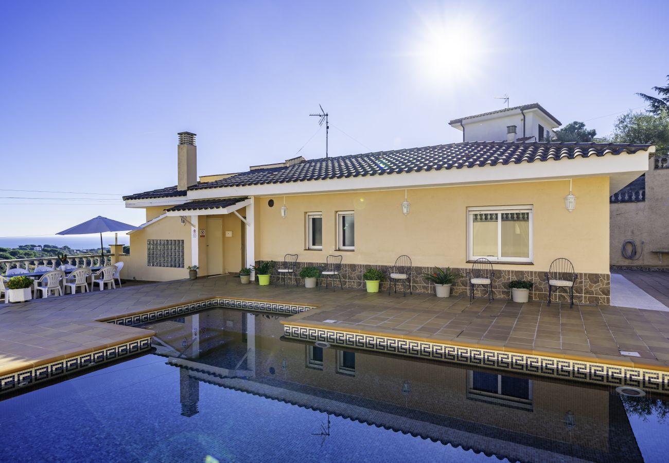 Villa en Sant Cebrià de Vallalta - HomeHolidaysRentals Aube - Costa Barcelona