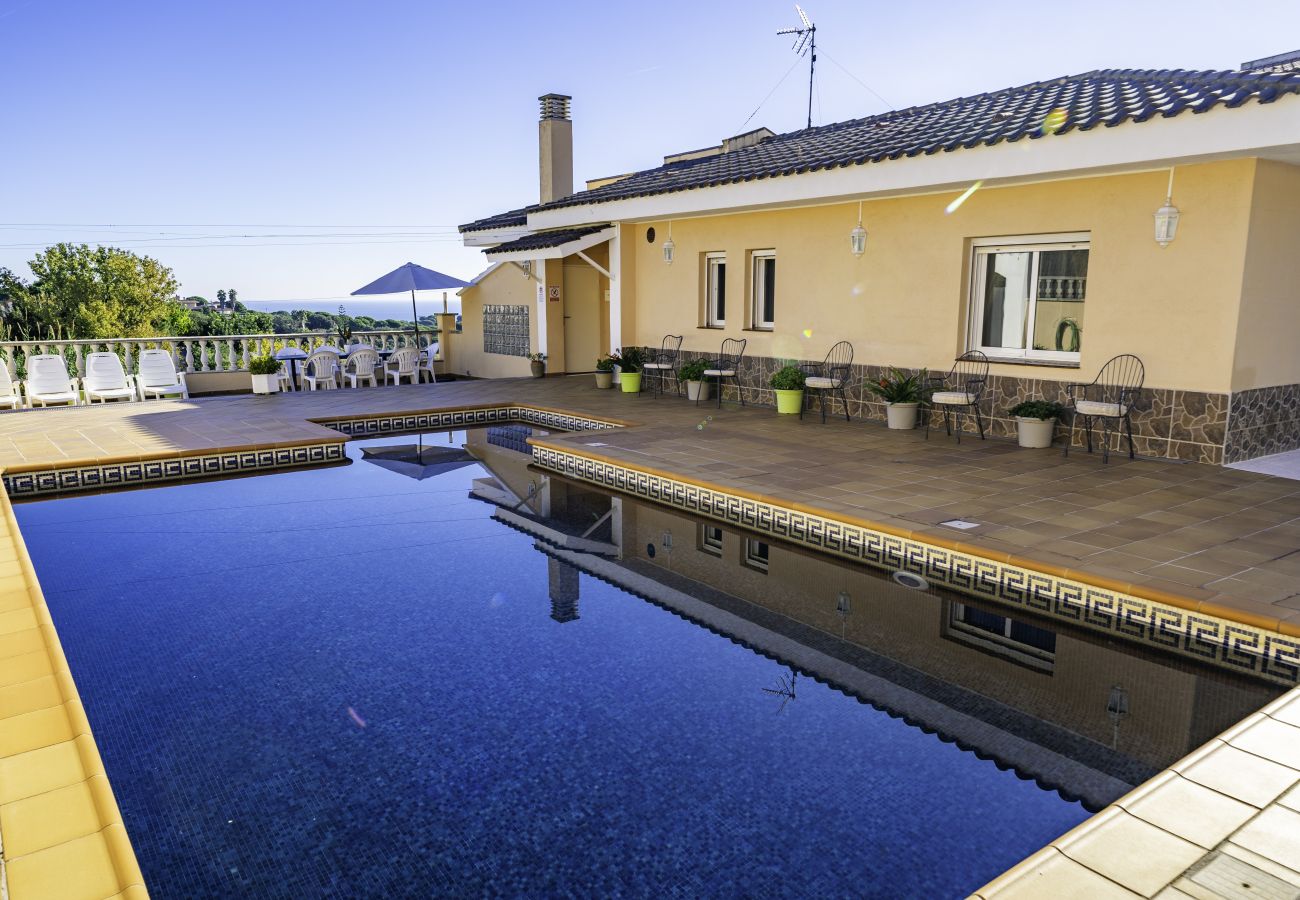 Villa en Sant Cebrià de Vallalta - HomeHolidaysRentals Aube - Costa Barcelona