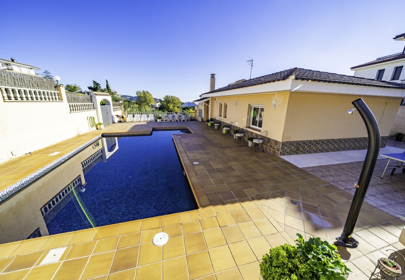 Villa en Sant Cebrià de Vallalta - HomeHolidaysRentals Aube - Costa Barcelona