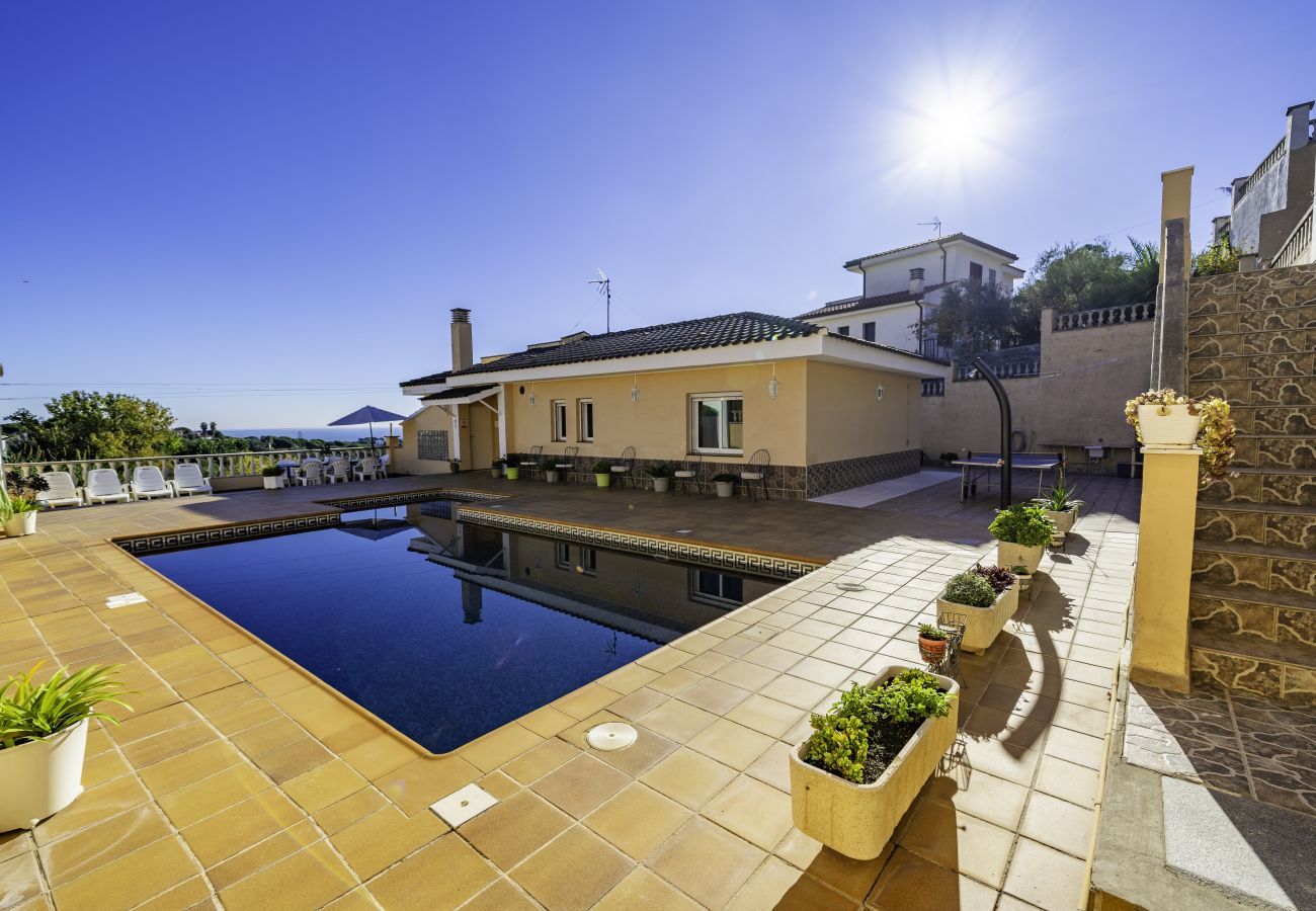 Villa en Sant Cebrià de Vallalta - HomeHolidaysRentals Aube - Costa Barcelona