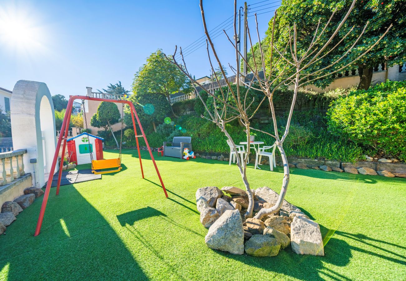 Villa en Sant Cebrià de Vallalta - HomeHolidaysRentals Aube - Costa Barcelona