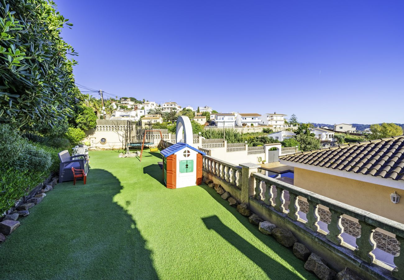 Villa en Sant Cebrià de Vallalta - HomeHolidaysRentals Aube - Costa Barcelona