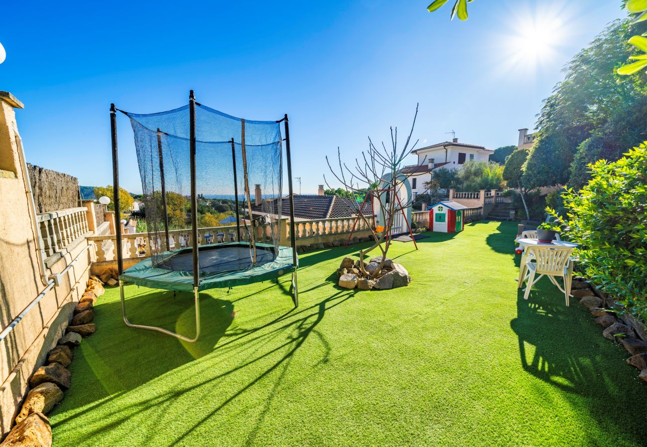 Villa en Sant Cebrià de Vallalta - HomeHolidaysRentals Aube - Costa Barcelona