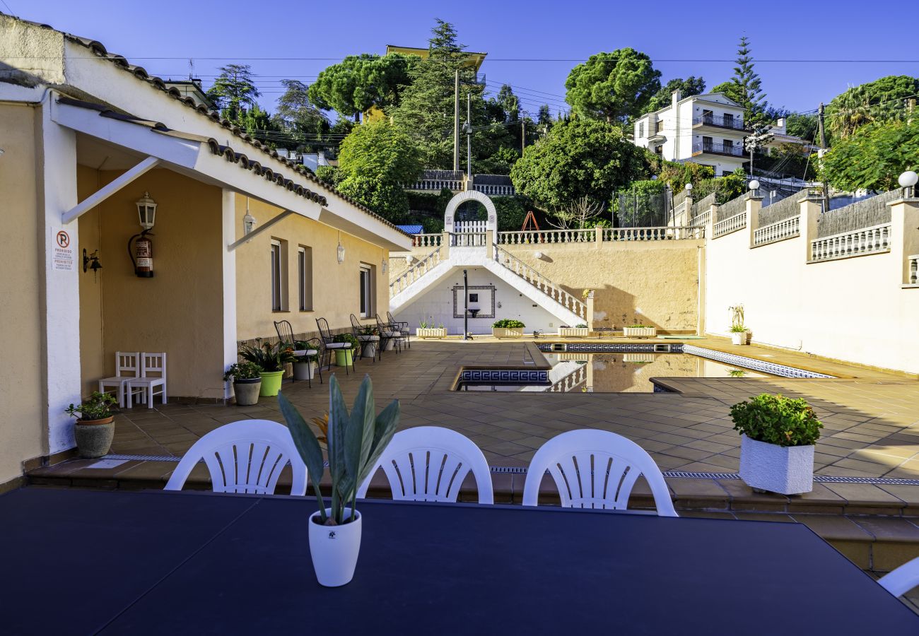 Villa en Sant Cebrià de Vallalta - HomeHolidaysRentals Aube - Costa Barcelona