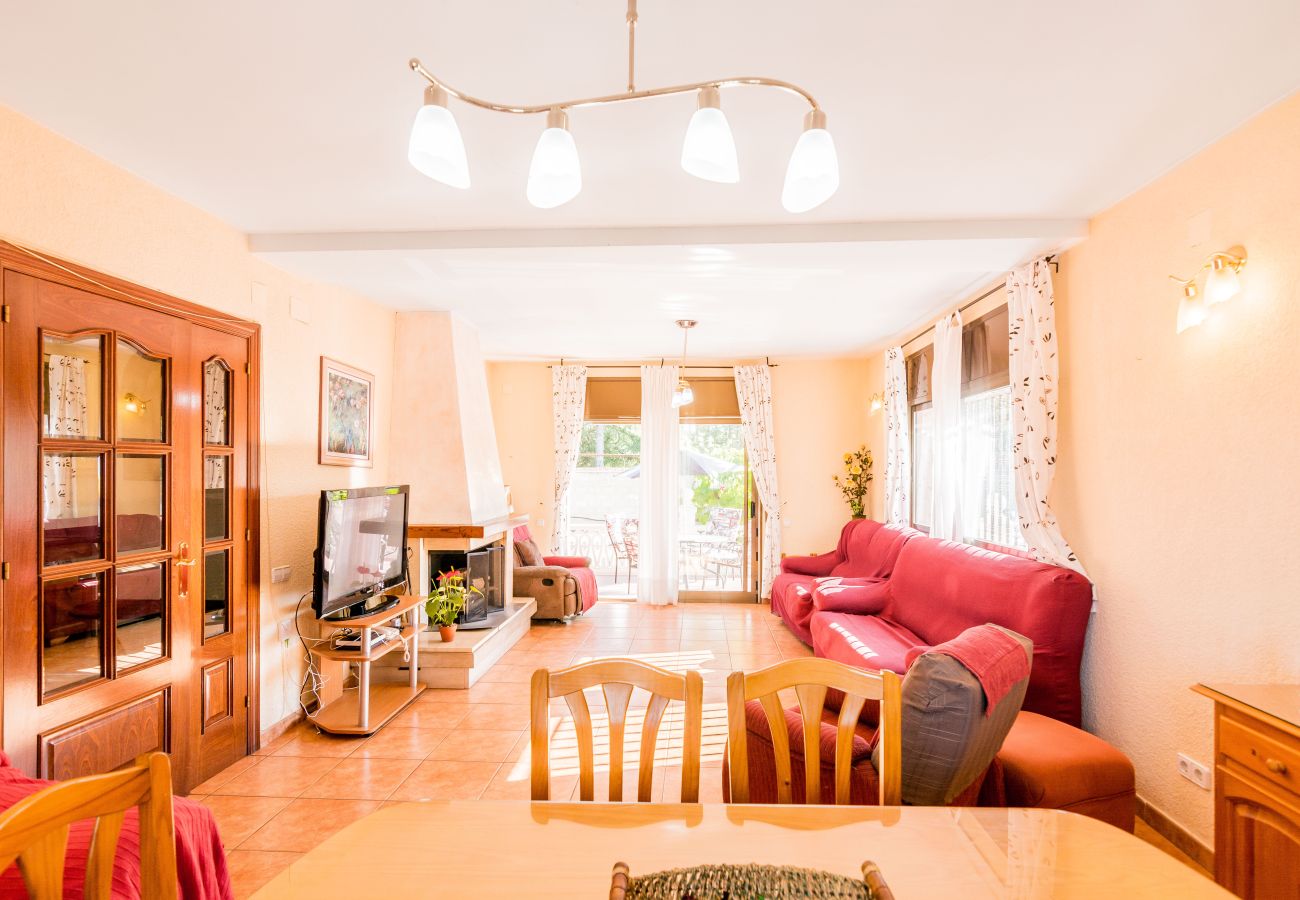 Villa en Tordera - HomeHolidaysRentals Corts - Costa Barcelona