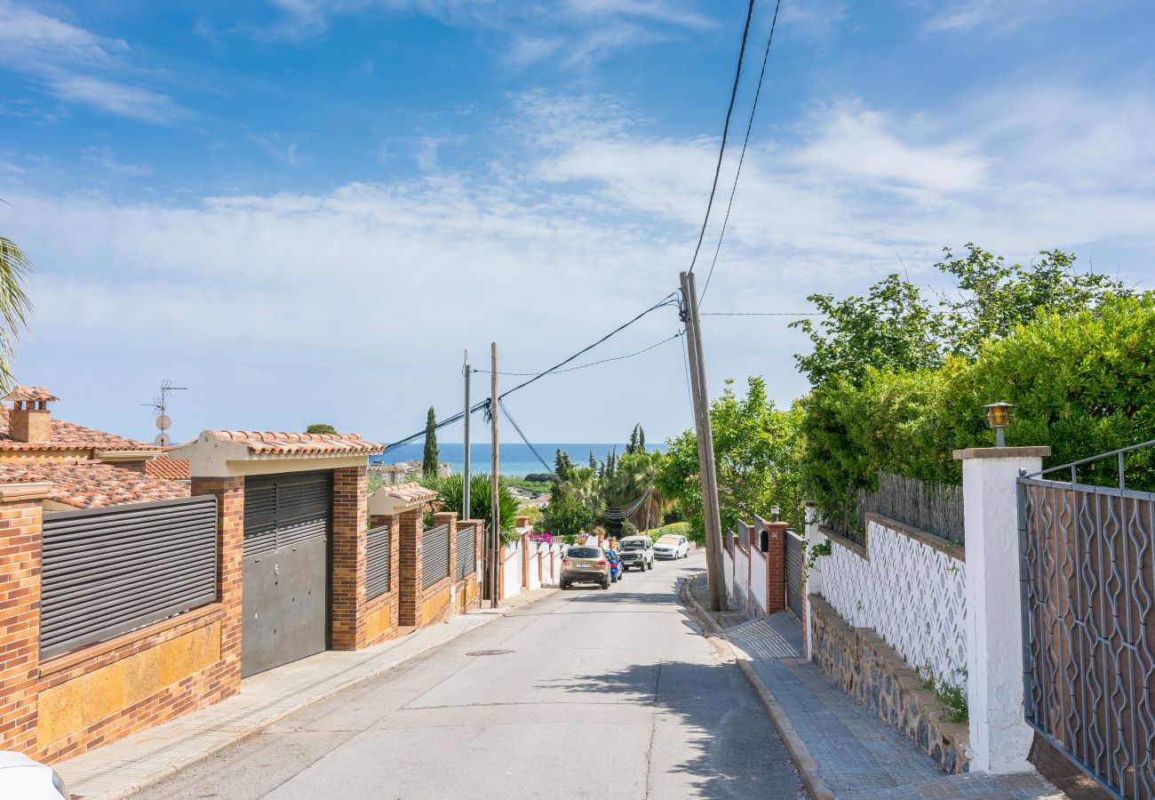 Villa en Santa Susana - HomeHolidaysRentals Electra - Costa Barcelona