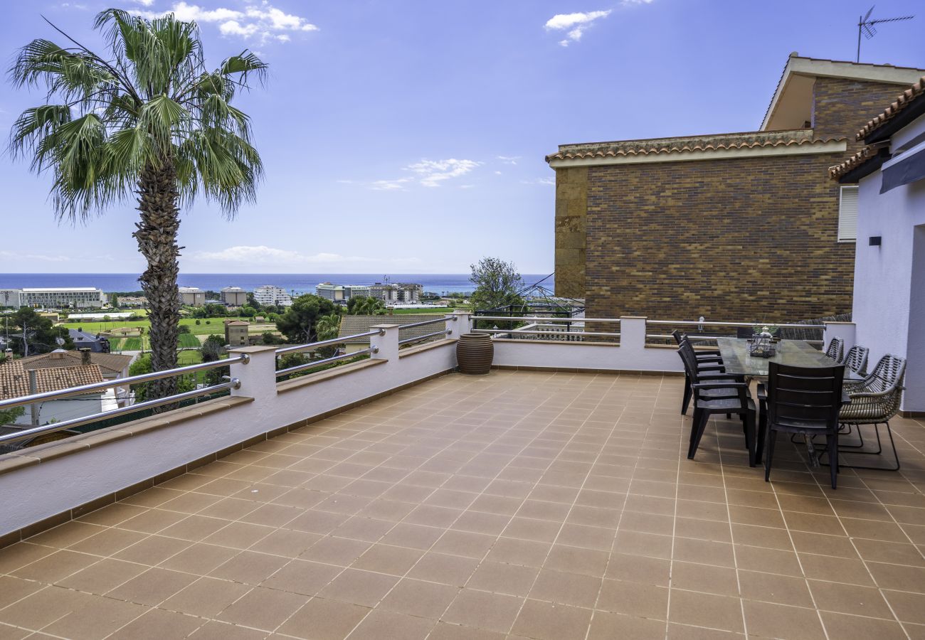 Villa en Santa Susana - HomeHolidaysRentals Electra - Costa Barcelona