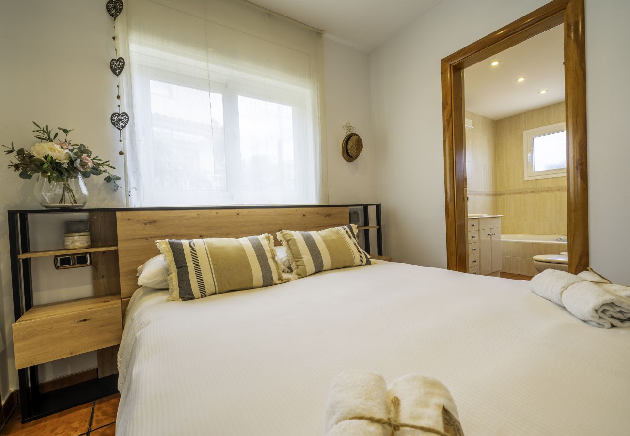 Villa en Santa Susana - HomeHolidaysRentals Electra - Costa Barcelona