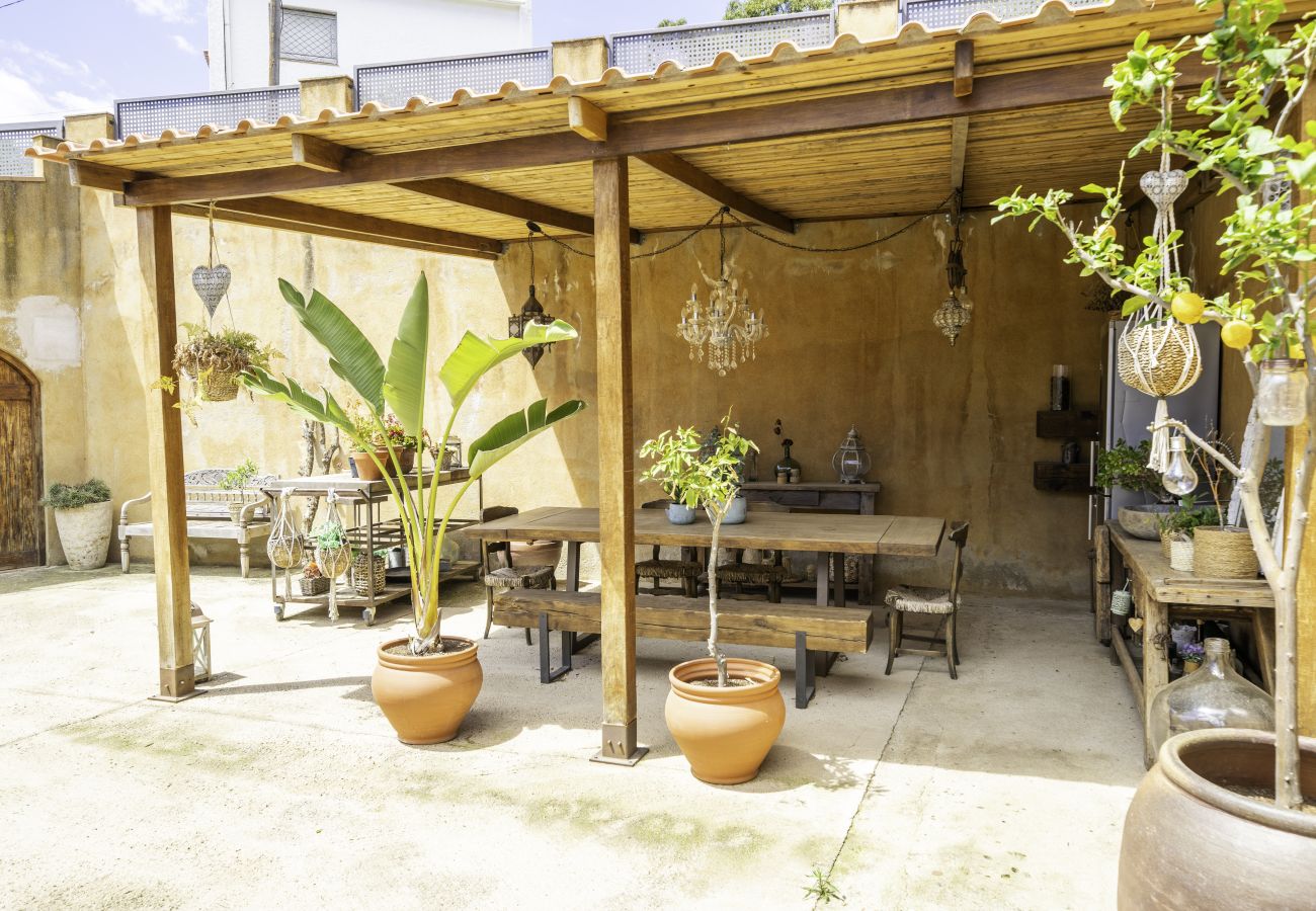 Villa en Santa Susana - HomeHolidaysRentals Electra - Costa Barcelona