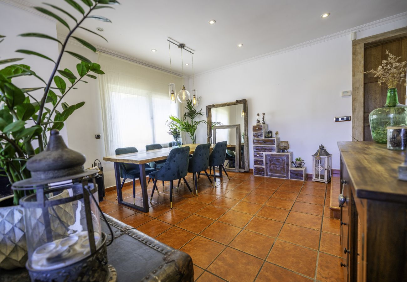 Villa en Santa Susana - HomeHolidaysRentals Electra - Costa Barcelona
