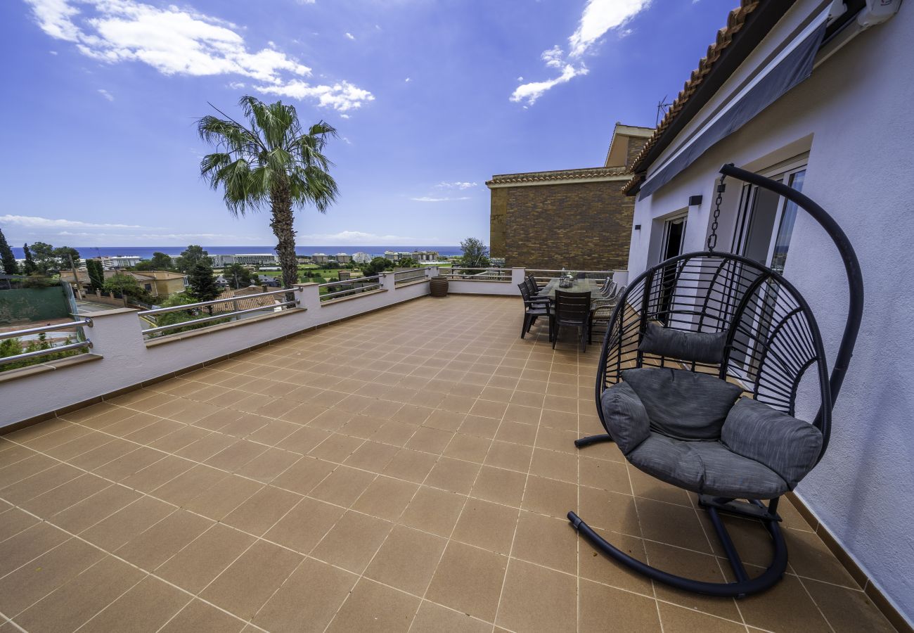 Villa en Santa Susana - HomeHolidaysRentals Electra - Costa Barcelona