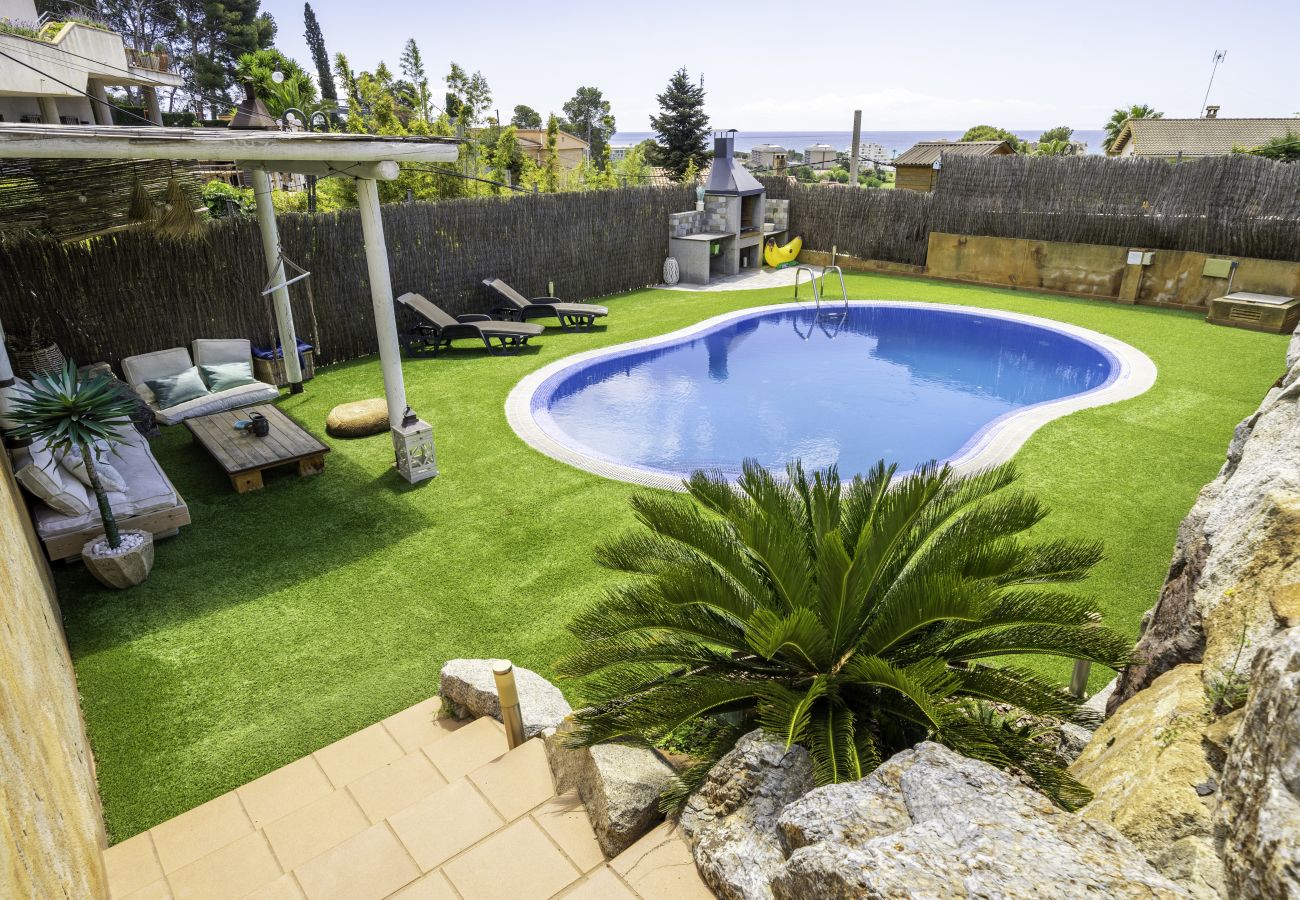 Villa en Santa Susana - HomeHolidaysRentals Electra - Costa Barcelona