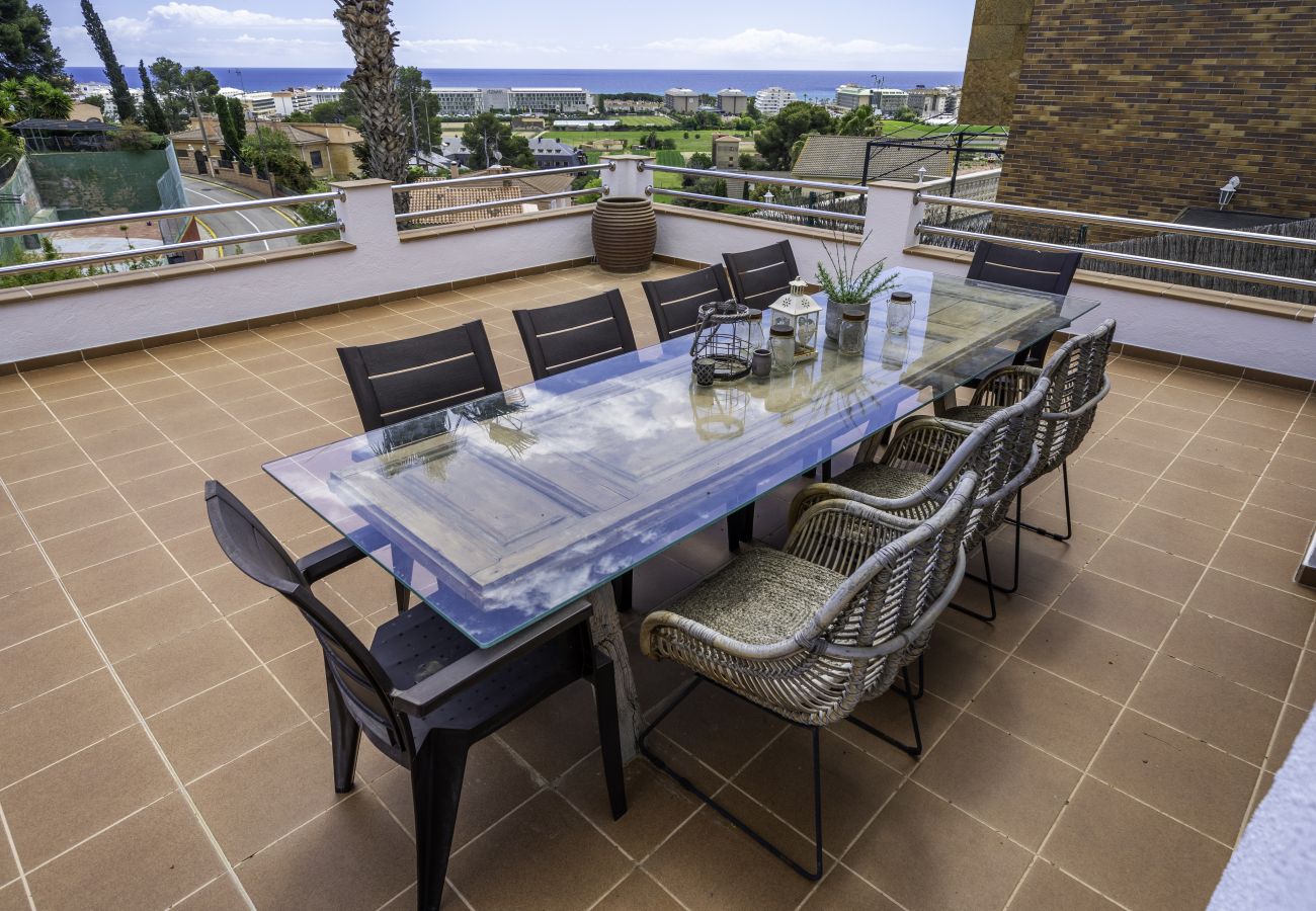Villa en Santa Susana - HomeHolidaysRentals Electra - Costa Barcelona
