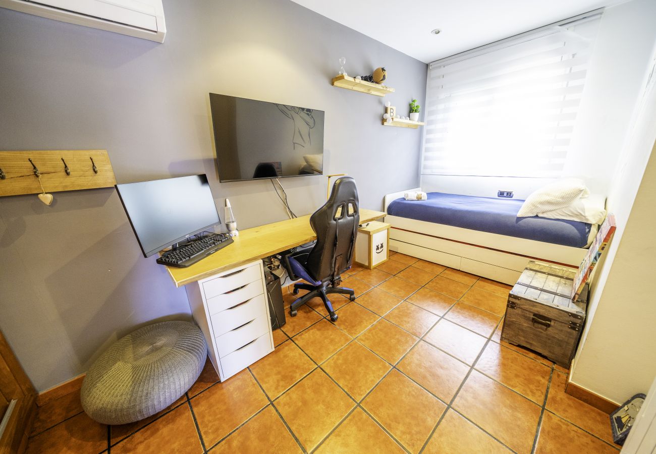 Villa en Santa Susana - HomeHolidaysRentals Electra - Costa Barcelona