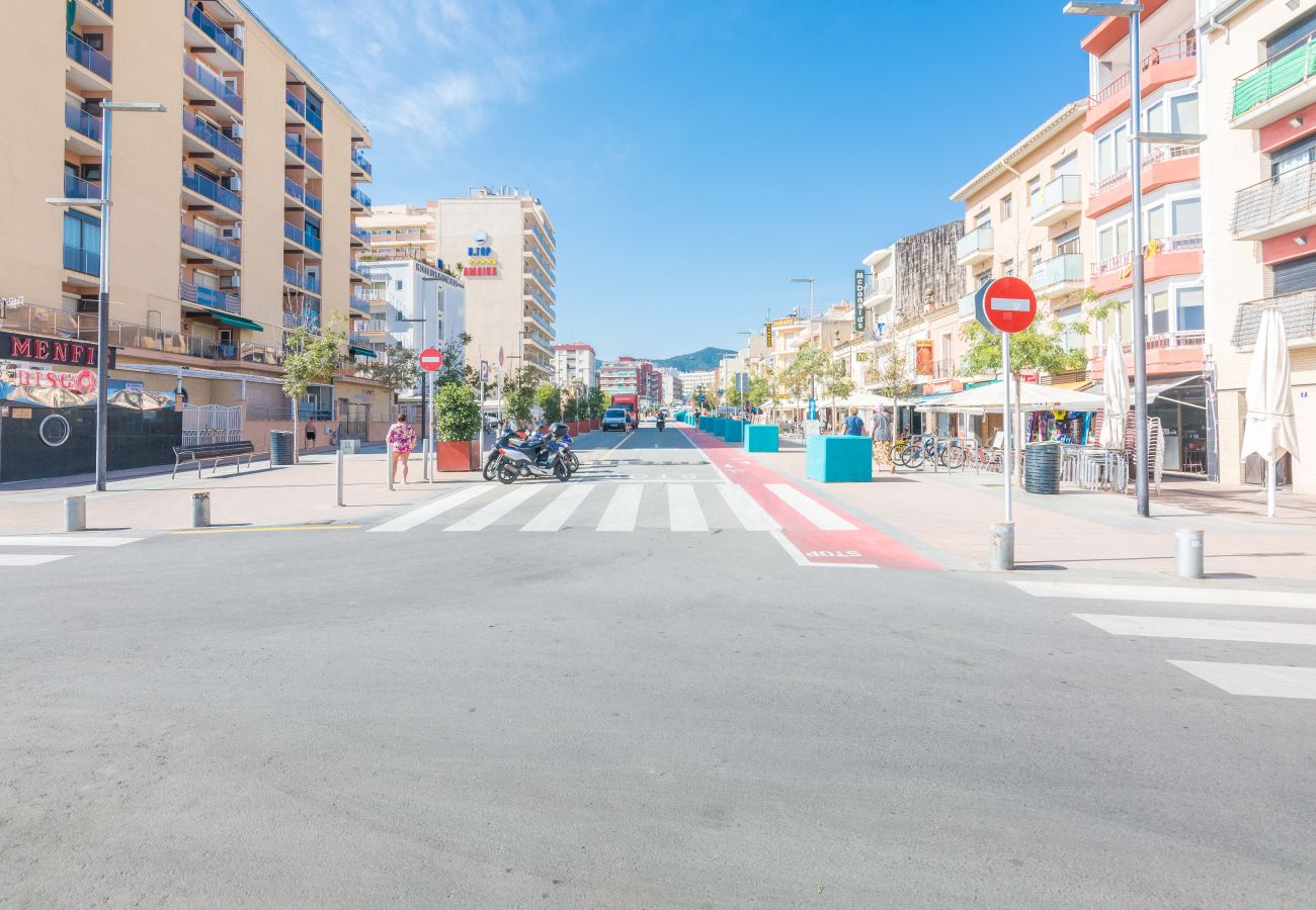 Casa adosada en Calella - HomeHolidaysRentals Arlene - Costa Barcelona