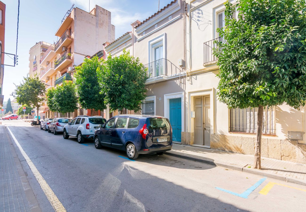 Casa adosada en Calella - HomeHolidaysRentals Arlene - Costa Barcelona