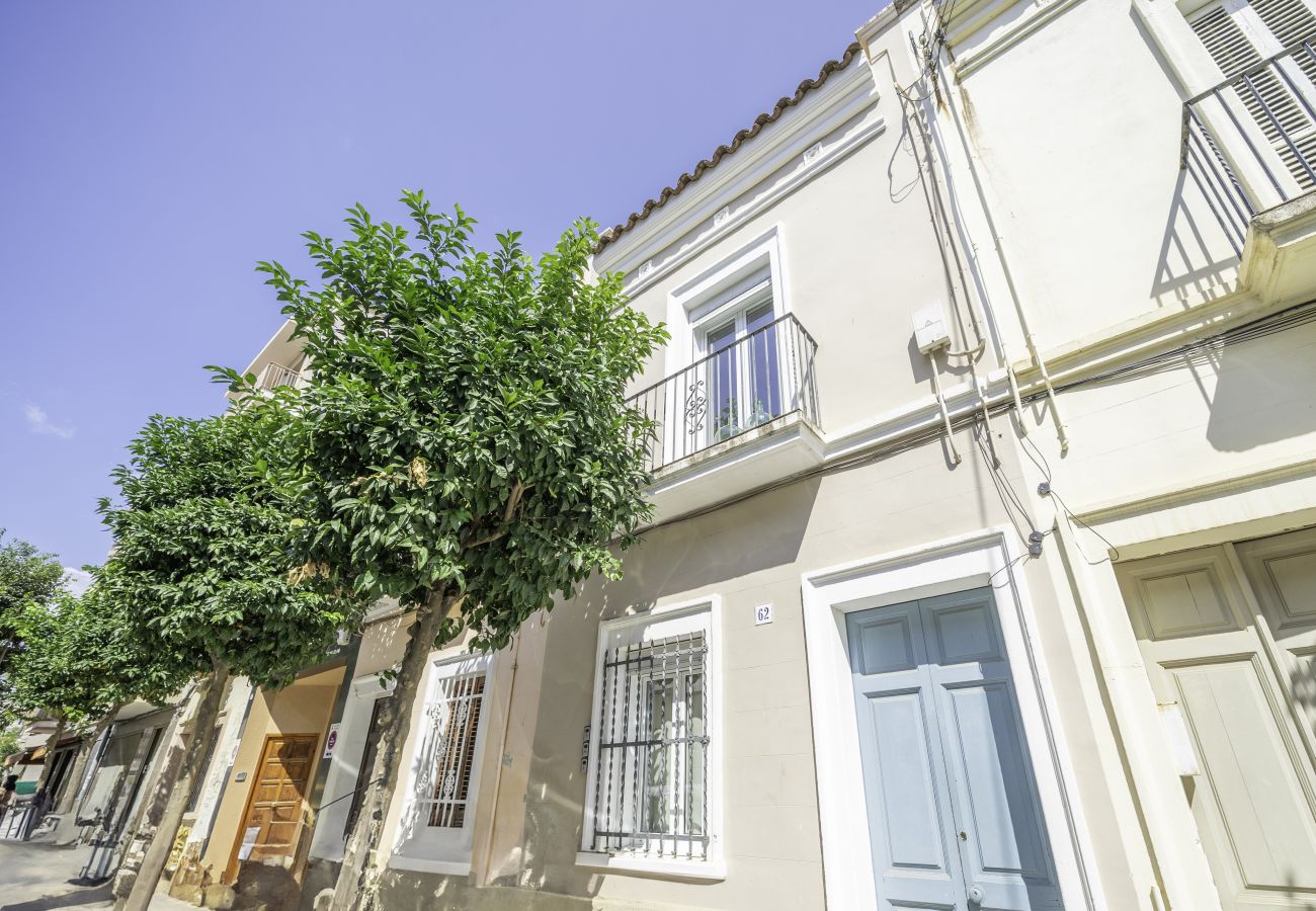 Casa adosada en Calella - HomeHolidaysRentals Arlene - Costa Barcelona