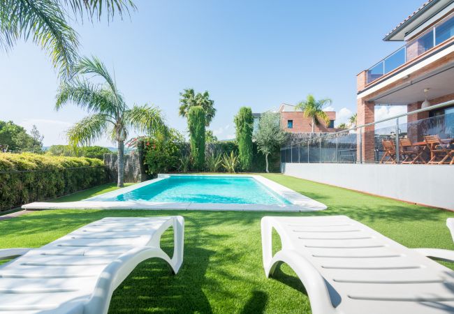 Villa en Caldes d´Estrac - HomeHolidaysRentals Adonis - Costa Barcelona