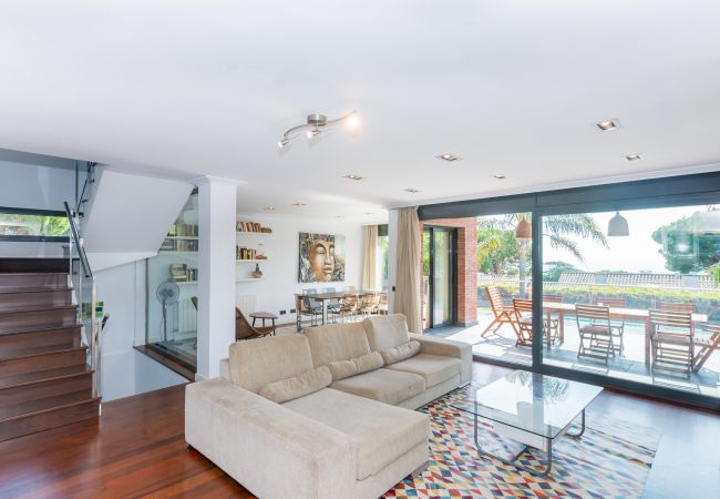 Villa en Caldes d´Estrac - HomeHolidaysRentals Adonis - Costa Barcelona