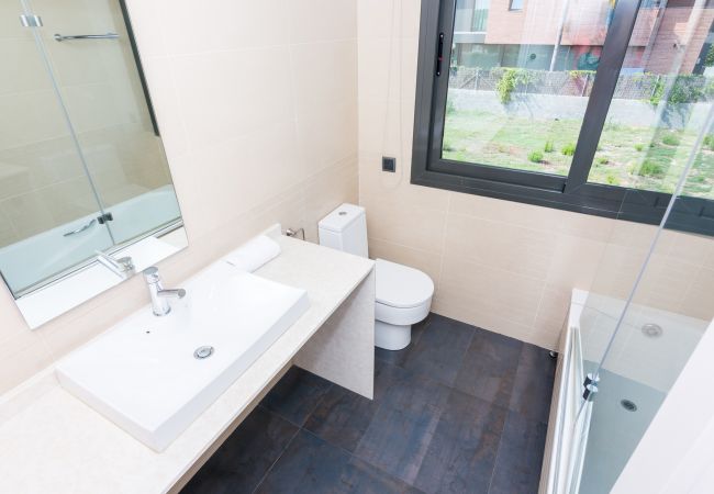 Villa en Caldes d´Estrac - HomeHolidaysRentals Adonis - Costa Barcelona