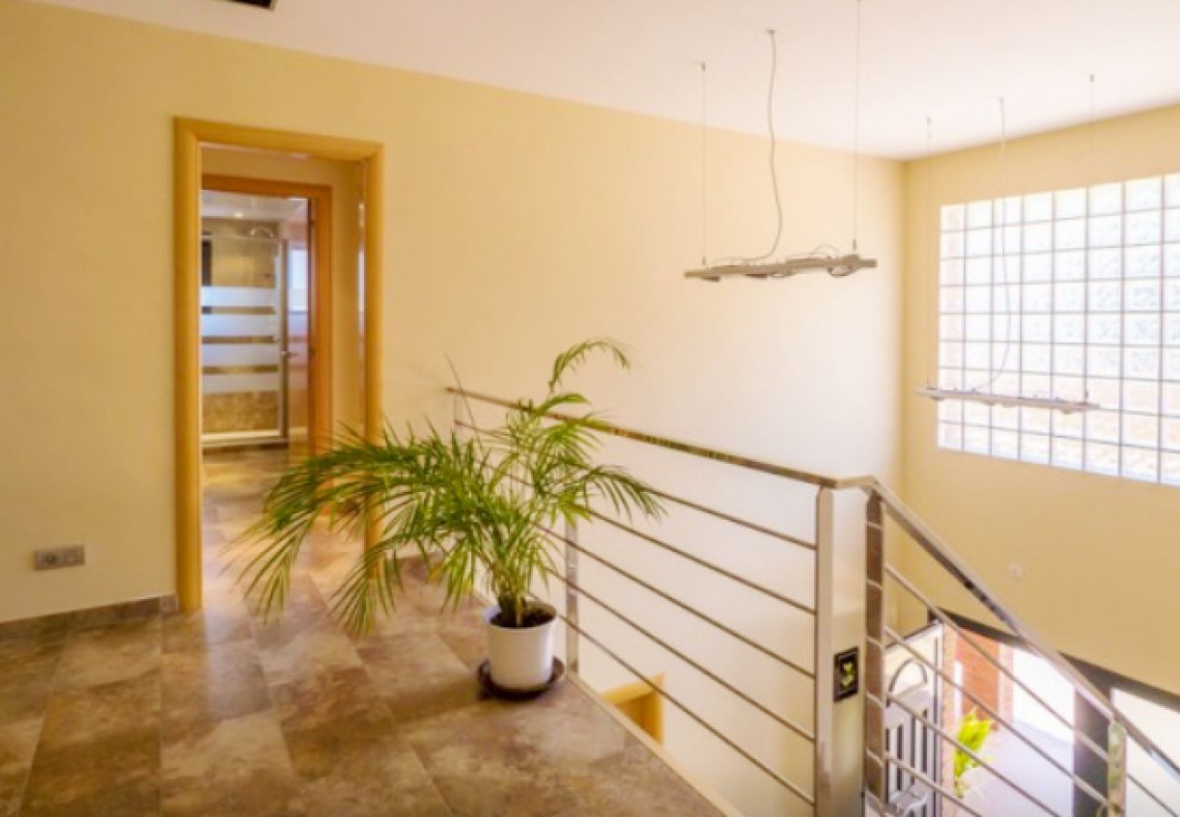 Villa en Calella - HomeHolidaysRentals Sand