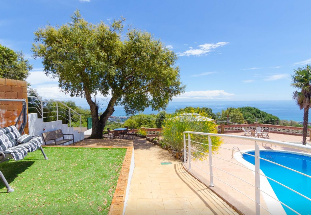 Villa en Pineda de Mar - HomeHolidaysRentals Malvina - Costa Barcelona