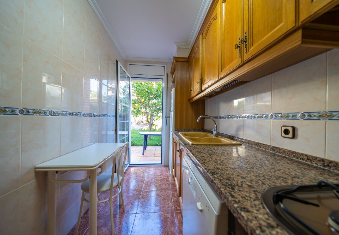 Casa adosada en Santa Susana - HomeHolidaysRentals Charme - Costa Barcelona