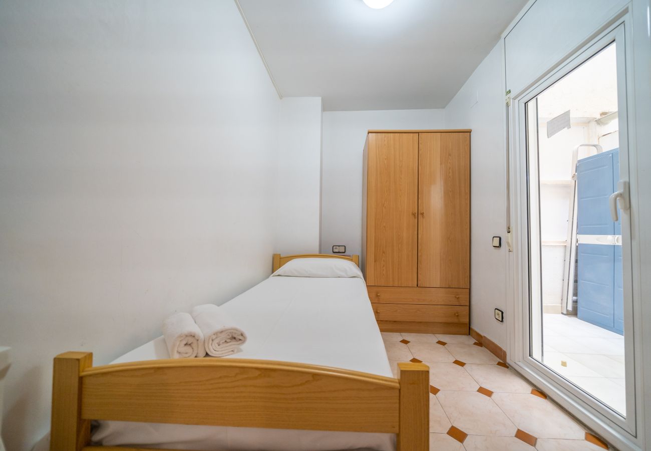 Apartamento en Pineda de Mar - HomeHolidaysRentals Destan - Costa Barcelona