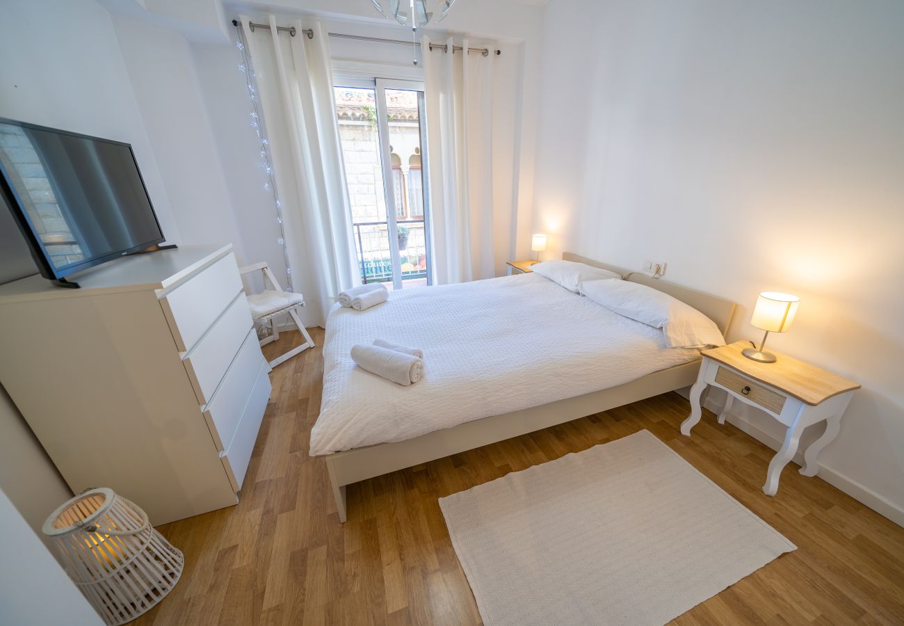 Apartamento en Pineda de Mar - HomeHolidaysRentals Plume - Costa Barcelona