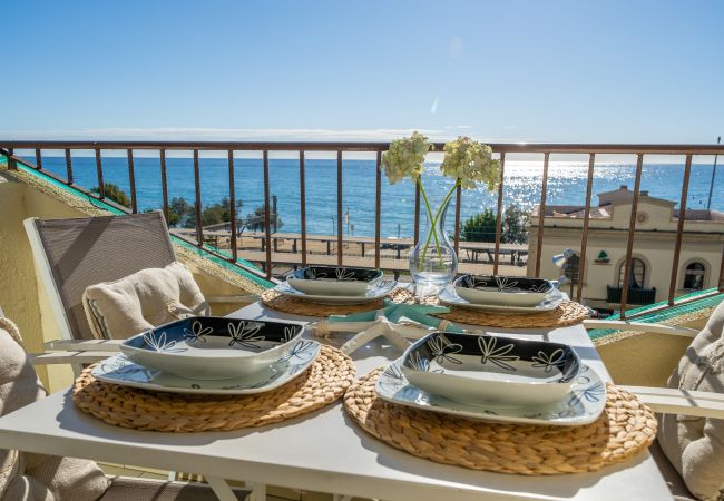 Apartamento en Pineda de Mar - HomeHolidaysRentals Bluemar-Costa Barcelona