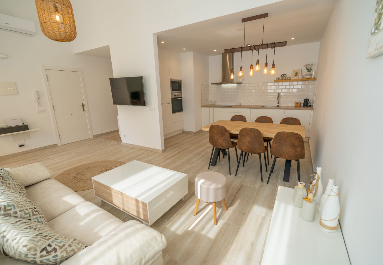 Apartamento en Pineda de Mar - HomeHolidaysRentals Sound - Costa Barcelona